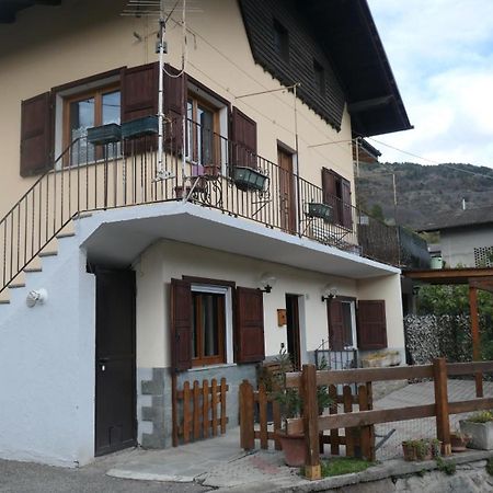 La Petite Maison Villa Aosta Luaran gambar